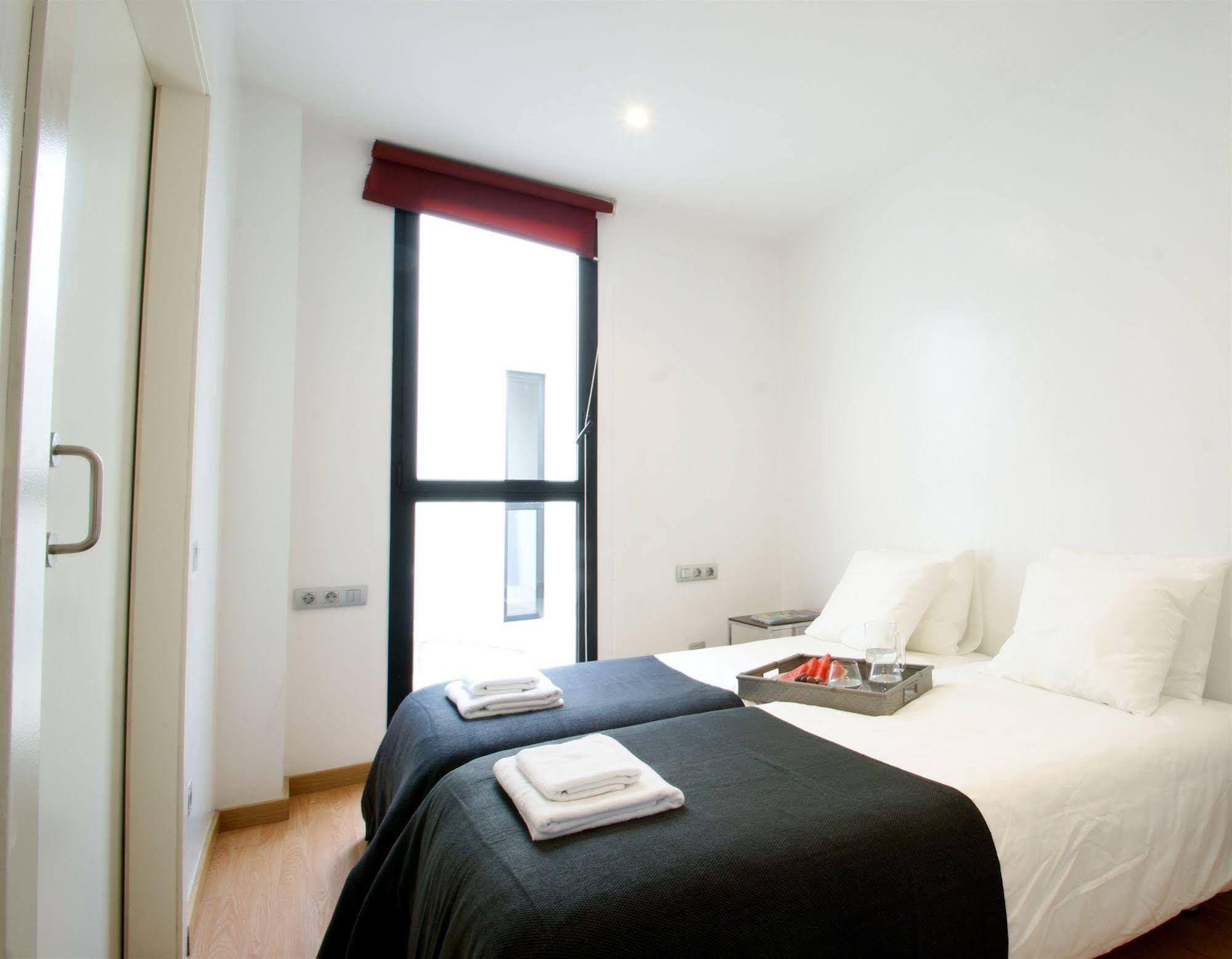Short Stay Group Liceu Serviced Apartments Barcelona Exterior foto