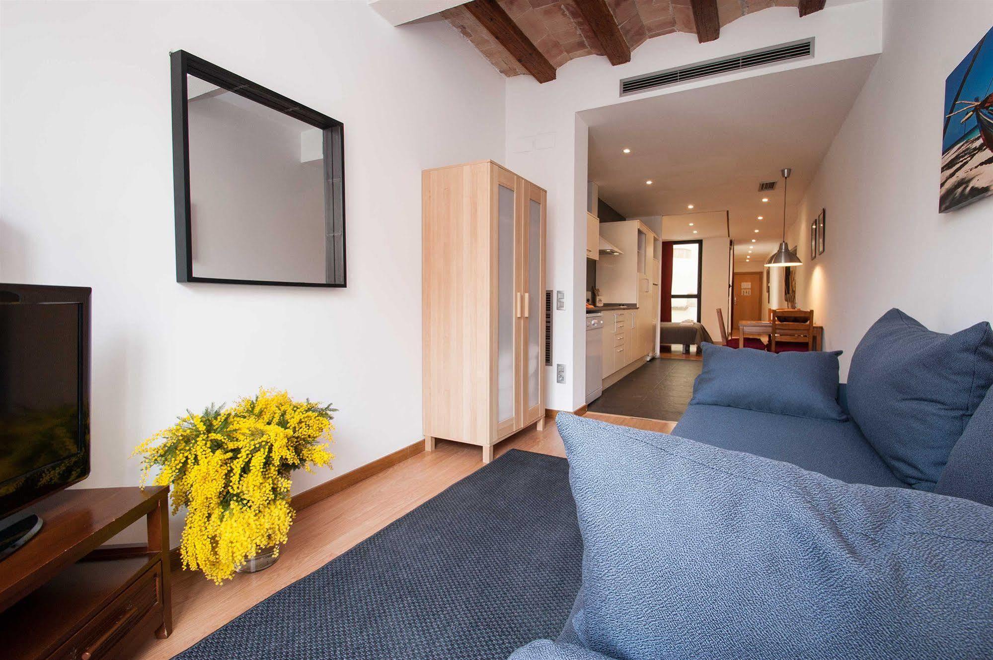 Short Stay Group Liceu Serviced Apartments Barcelona Exterior foto