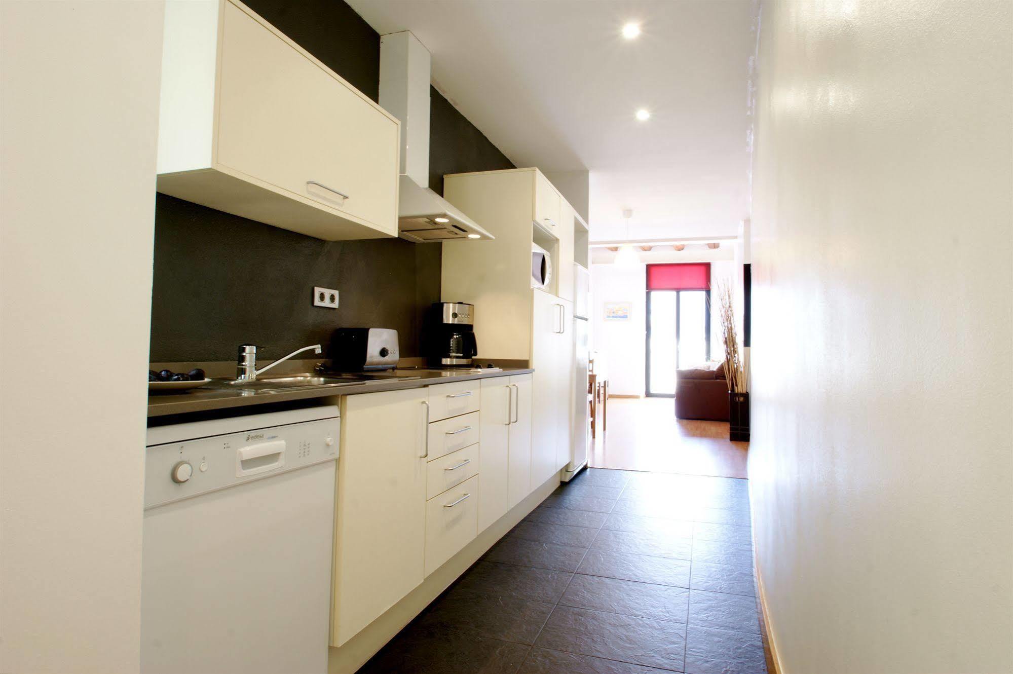 Short Stay Group Liceu Serviced Apartments Barcelona Exterior foto